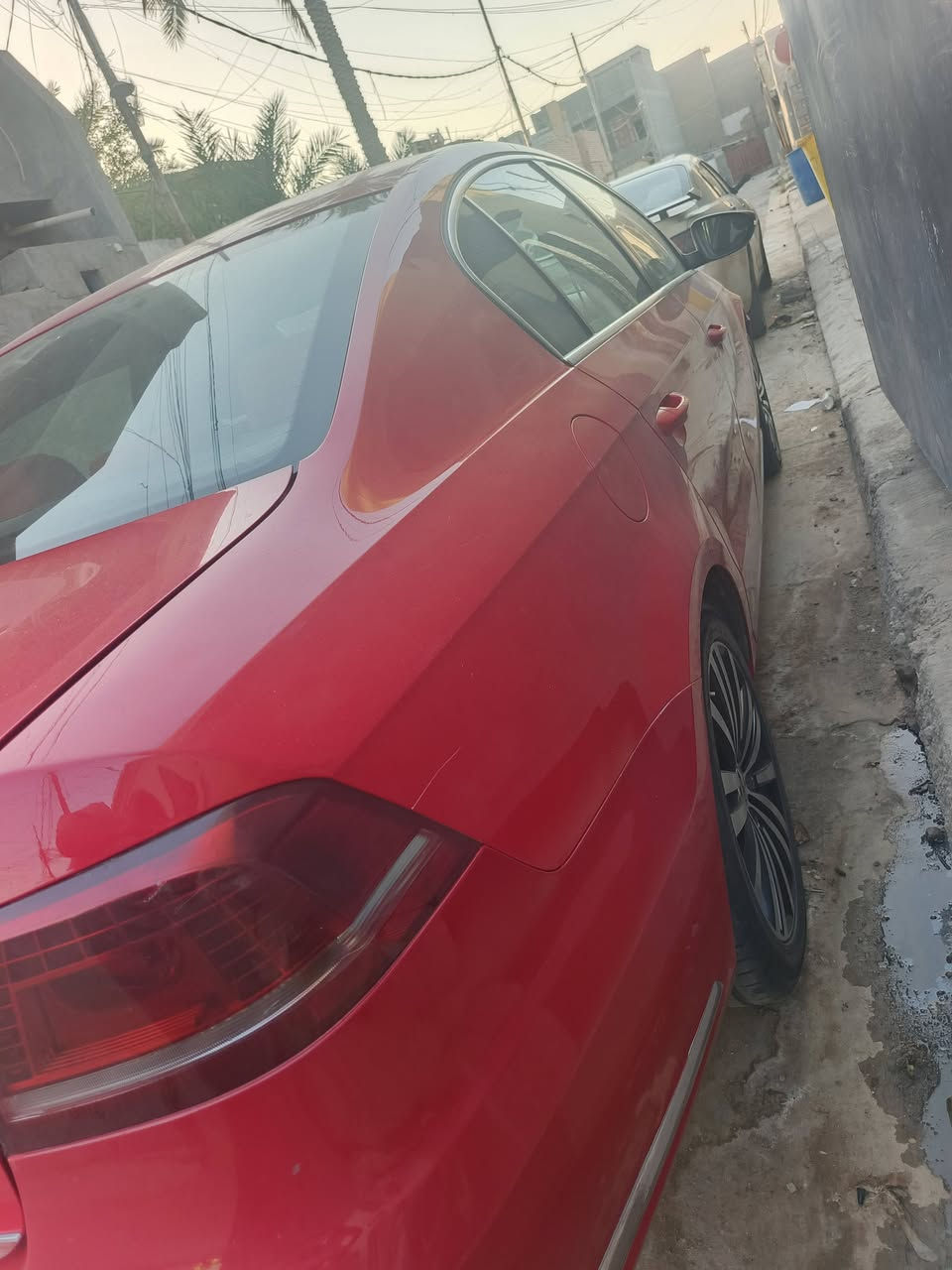 باسات موديل  ٢٠١١ للبيع بدون مراوس 
فول مواصفات محرك ٢٠٠٠ تيربو cc
نقصها مروحه تبريد ودبلات اماميه 
سياره داخله كلين مابيها ضربه بيها طخه هنا بل عراق وبعدها ممصلحه ومبينه بل صوره غير هل ضربه مابيها سياره كفاله من ناحيه كير ومحرك وكشر وكلشي بيها فقط الي ذكرتهن مروحه تبريد ودبلات اماميه ينزلن من سعر السياره سعرها 85 
مكاني الانبار الفلوجة 
***********

