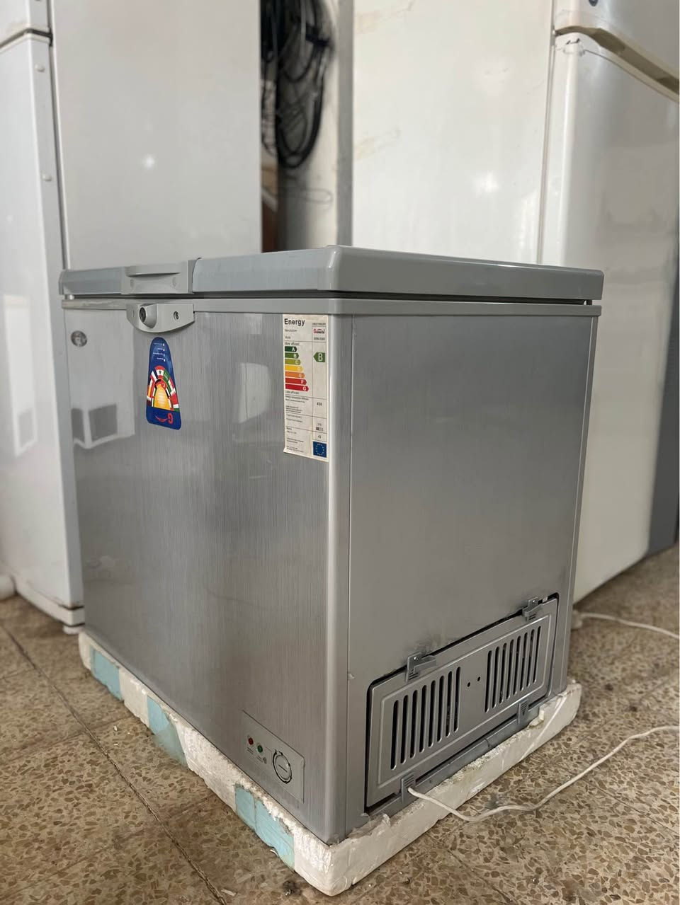 مجيده  مستعملا جند روزا كه له ك باقزه سعر 180 هزار بيجه ك مجال 
*********** كورك واتساب سميل, دهوك
