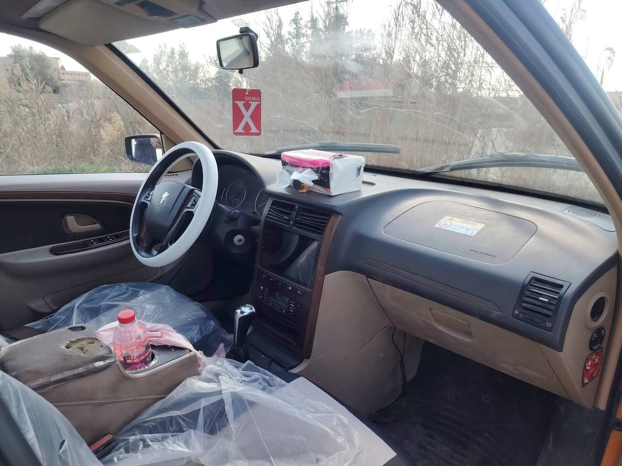 السلام عليكم بيجو بارص موديل ٢٠٢١ السياره كفاله من الصبغ بيها بارد بخشم البنيد وبيها طخه خفيفه باب السايق والباقي كفاله تبريد ثلج كلج جديد توني شاده المكينه تكص دهن السياره مال مصرف مطلوبه واستقطاع مباشر السعر ٥٨ وبيها مجال ***********
