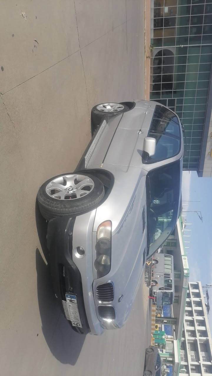 BMW X5
موديل 2003
محرك 544 يعني 8سلندر
جامات كهربائي
كوشنات كهربائي 
تحديد سرعة
سيارة رقم صلاحةدين سنوي و وكالة بشرط بس بدون تحويل
سعر 48بي مجال
رقم:***********
مكان:سليمانية
