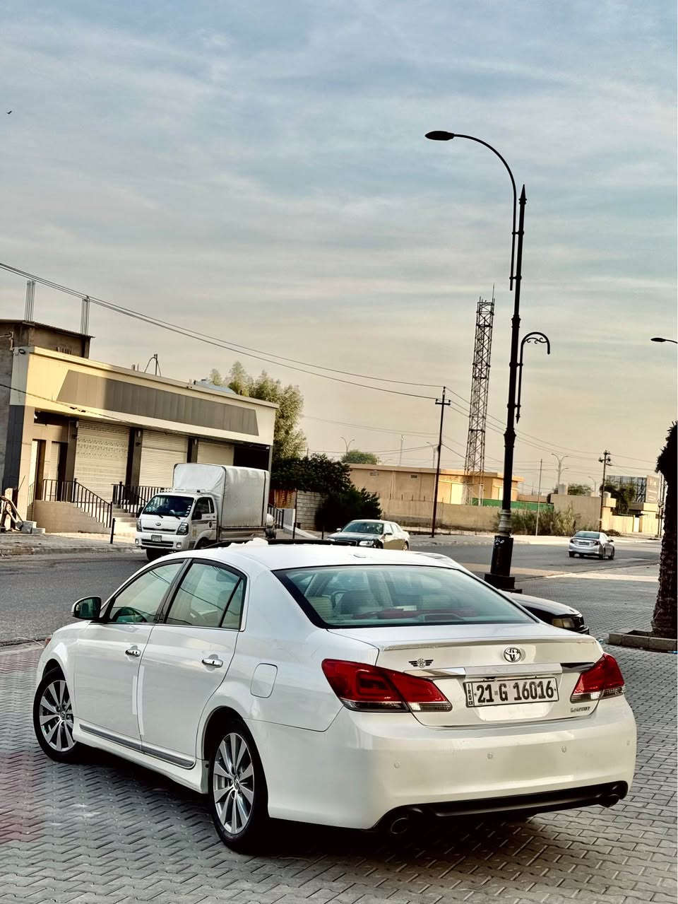 السلام عليكم
تويوتا افلون موديل 2011 خليجية فول مواصفات واحد على واحد لمتد ، سيارة ماشية 176,000 km حقيقي
(كشن جلد+خزن/اربع ابواب بصمة/سلايد/كشنات تدفئة تبريد/حساسات أمامية/تحكم استيرن/ تثبيت سرعة/كامرة خلفية)
سيارة بيها اربع مكانات شبر صبغ بدون ضرر و مكانين تعديل بارد 
كير محرك شرط الفحص ،سنوية و هزة جديدة
عنواني كركوك
رقم التليفون واتساب عليها
*********** كركوك, العراق
