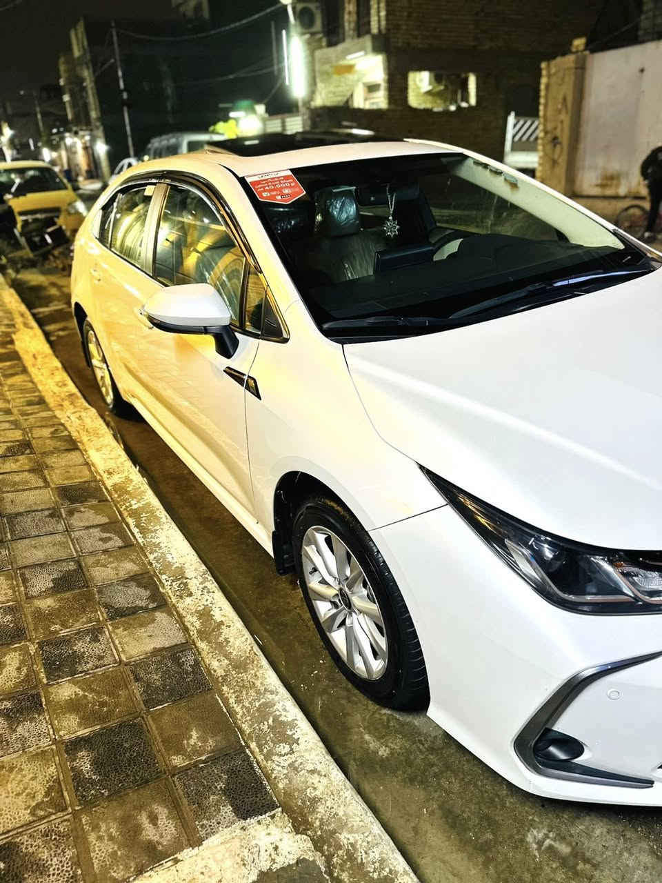 تويوتا كورولا موديل 2023 – ياباني (جيهان)
• الممشى: 52 ألف كم

 • الحالة: فول واحدة على واحد

 • بدون صبغ، بدون بارد، بدون أي ملاحظات أخرى

 • السيارة مضمونة من كل شيء سيارة تريد تحويل تريد وكلا

 • الموقع: بغداد – الغزالية

رقم الهاتف : ***********

 • السعر: 18,500$ بيه مجال بصيط 
 • قابل للتفاوض  شي بسيط
