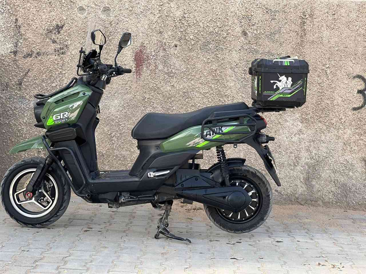 🟢سلام عليكم شباب 
🟢 الوحش اللبيع اباتجي 
🟢استخدمها 25 يوم فقط وصل شراء موجود 
  🟢موديل2026
🟢 التحويلات 1.2.3 معا نمره S سبورت
🟢اباتشي جديد يعني زيرو اي نقص مابي 
🟢المعروف لا يعرف 
🟢بطاريات 6 دبل مسطره 
🟢سويج وبصمة اي نقص مابيها 
🟢تشغيل عن بعد 
🟢جهاز إنذار السرقه 
🟢سماعه بلتوث 
🟢دبل إشاره   
🟢أطارت جبلي 
🟢لونها مميز كلش 
🟢شاشه تاب تعرض إلك العطل 
🟢صندوق خلفي كبير 
🟢بريكات دسكات 
🟢 شاحنه سريعه وتدعم لإيقاف ذاتي 
🟢دراجه تخبل امانت الله بعدها بحالت وكاله 
ً🟢 السرعه 90 حقيقي
 🟢اي استفسار اتصال 

*********** 🟢

🟢 مكاني بغداد
