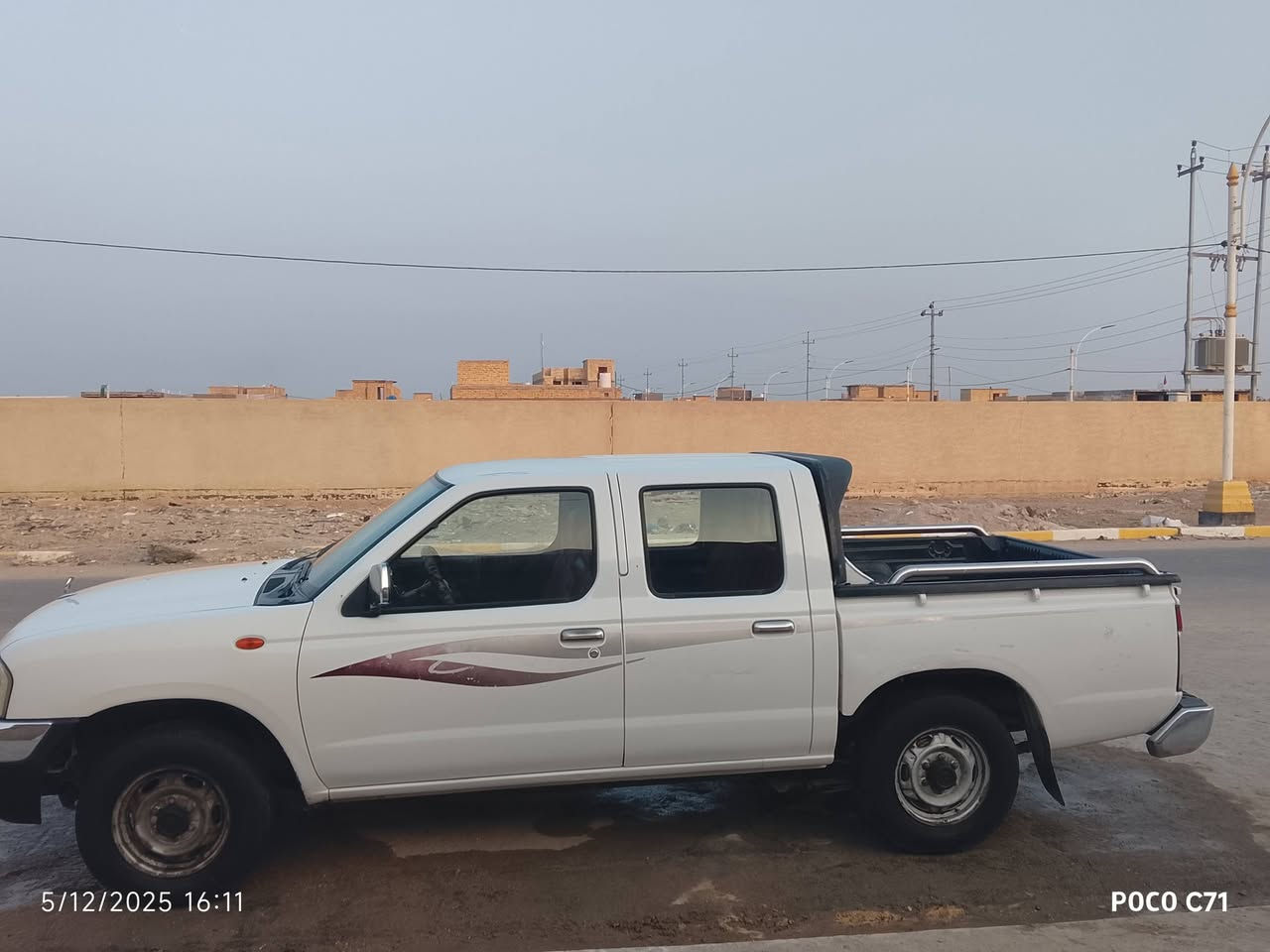 سلام عليكم بيكم نيسان موديل 12مكفولة كفالة عامة  المكان ناصريه  سوق الشيوخ  السعر 133وبيها مجال بسيط الشراي يصتل على الرقم ***********
