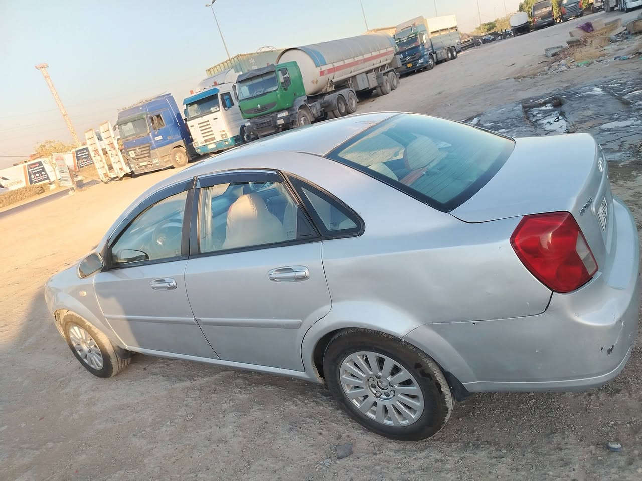 اوبتره فورنزا
موديل 2008 رقم وسنويه جدد 
ضمان بلمكينه شهرين شادها جديده 
 صبغ عام 
مكينه كير تبريد كربائيات
سعر ٥٣ مكاني حي جهاد 
***********
