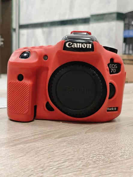 كانون 7D مارك تو بدي فقط
ملحقاته 
بدي 
شاحنه 
بطارية 
درع حماية 
حزام كتف 
السعر قفل 400
مكاني بابل 
التوصيل مجاني 
للإستفسار والاتصال 
***********
