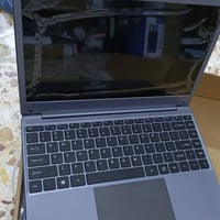 لابتوب للبيع باله اوربي جديد كلشي ماعرف بي تره لحد يسالني رايده 200الف...