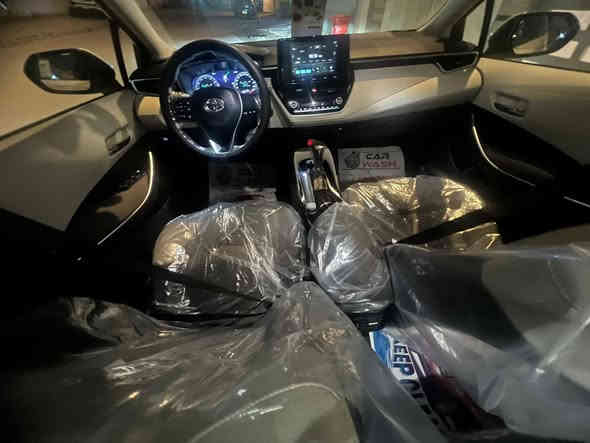 كورلا2023 (SAS) وكاله ساز بعدها بلضمان خليجي مكفوله من صبغ أو بارد أو تبديل وين يعجبك تفحص أخذني وياك
ماشيه 24 الف 
رقم اربيل بسمي تريد وكاله او تحويل اني حاضر 
المواصفات 
محرك 1800
بدون فتحه 
بصمه دخول ذكي 
نظام الترحيب عنده الاقتراب
تبريد قطعتين 
كيجات دجتل شاشه
اشاير مري 
مري كهرباء 
ويل كب16 عدد 5
حساس اطار +حساس لايت عالي ناصي اوتو 
حساس امامي خلفي 
كامره خلفي 
شاش 
كشنات مخمل 
قطعتين تبريد 
مكان سياره بغداد يرموكً
تلفون ***********
