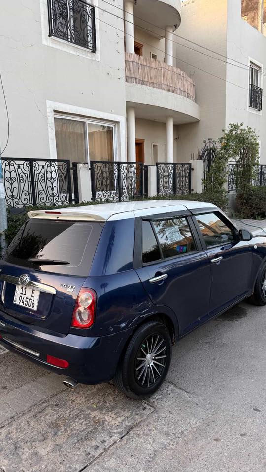 سلام عليكم
للبيع ليفان 320
رقم بغداد مداور ثاني يوم
سستم صوت 
لايت زنون 
شاشة اندرويد 
السيارة جاهزة 
بيه فقط طخة موضحة بالصورة 
مكان بابل 
غير متواجد على الفيس استفسار أكـــثــر 

‭0774 912 1349‬
