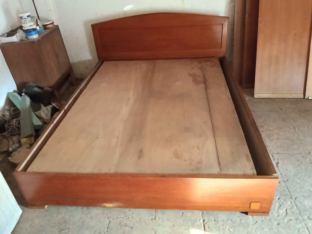 تخت نفرين نضيف السعر 60 للاتصال *********** أو *********** موصل, نينوى
