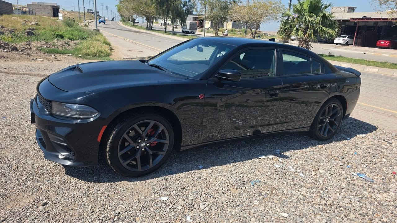السلام عليكم
جارجر 2023 sxt وارد امريكي ماشية 38 ميل ضررها موضح بلصور 
للبيع او مراوس 
السعر المطلوب ٢٢٨ وبيها مجال 
للاستفسار اكثر التواصل عل رقم *********** 
موقعها ديالى
