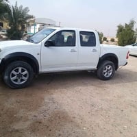 شوفر لوف للبيع موديل 2005 مزاد داخليه  سعر 40 وبيها مجال  07812396144