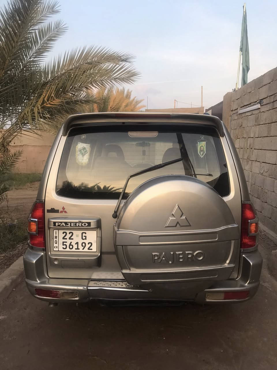 السلام عليكم سياره باجيرو 2002 خليجي بدون صبغ بدون ضرر السياره حلوه وجاهزه  رقم اربيل باسمي مكان السياره بغداد سلمان باك المدائن رقم الهاتف *********** سعر 85
