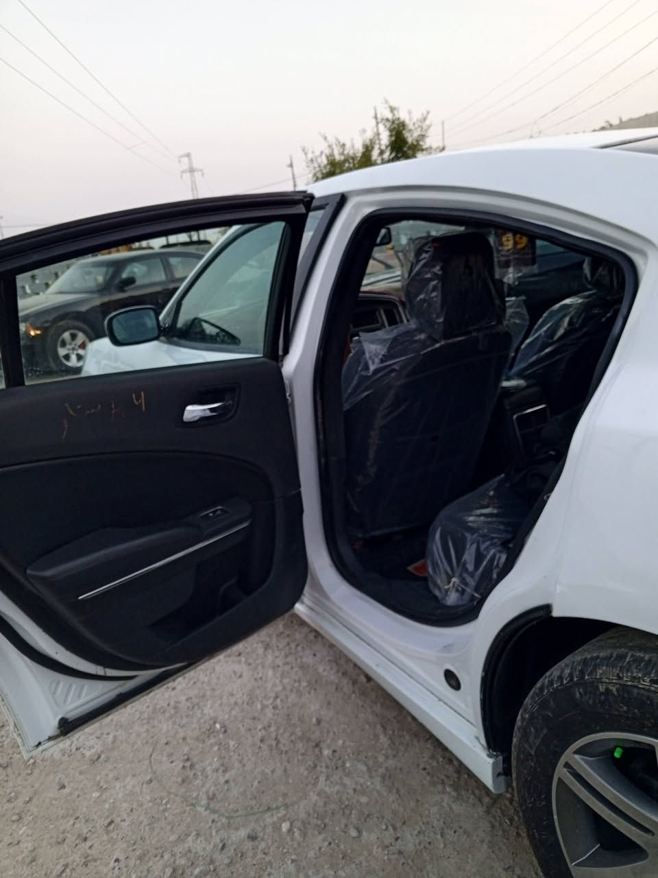 جارجر 2012 حادث جاملغ وبنيد بدون دواخل شرط والباقي كفاله تبريد مكينه كير حداده شرط مكان ذي قار الرفاعي اتصال *********** يوجد وتساب .....
