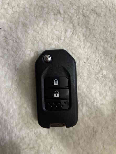 بصمات للبيع 
بصمه هوندا اكورد 
بصمه كيا ريوو 
بصمه جيب جاجر 
سويج + خريطه كاملات 
بس تبرمج وتشتغل 
سعرر القطعه ٤٥ الف 
***********
مكاني بغداد
