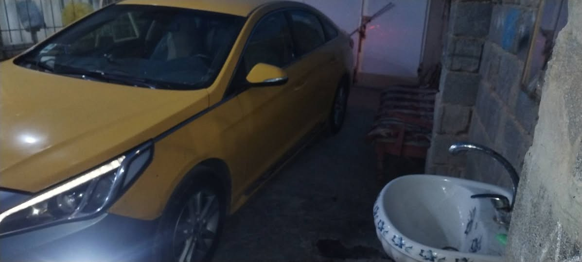 سوناتا موديل ٢٠١٥ وارد أمريكي حادث جاملغ ماالسايق فقط والباقي مكفول حداديه خير من الله رقم بابل مشروع وطني تدفئه وتبريد شغاله السعر ١٢٠ رقم *********** مكان السياره الكوت
