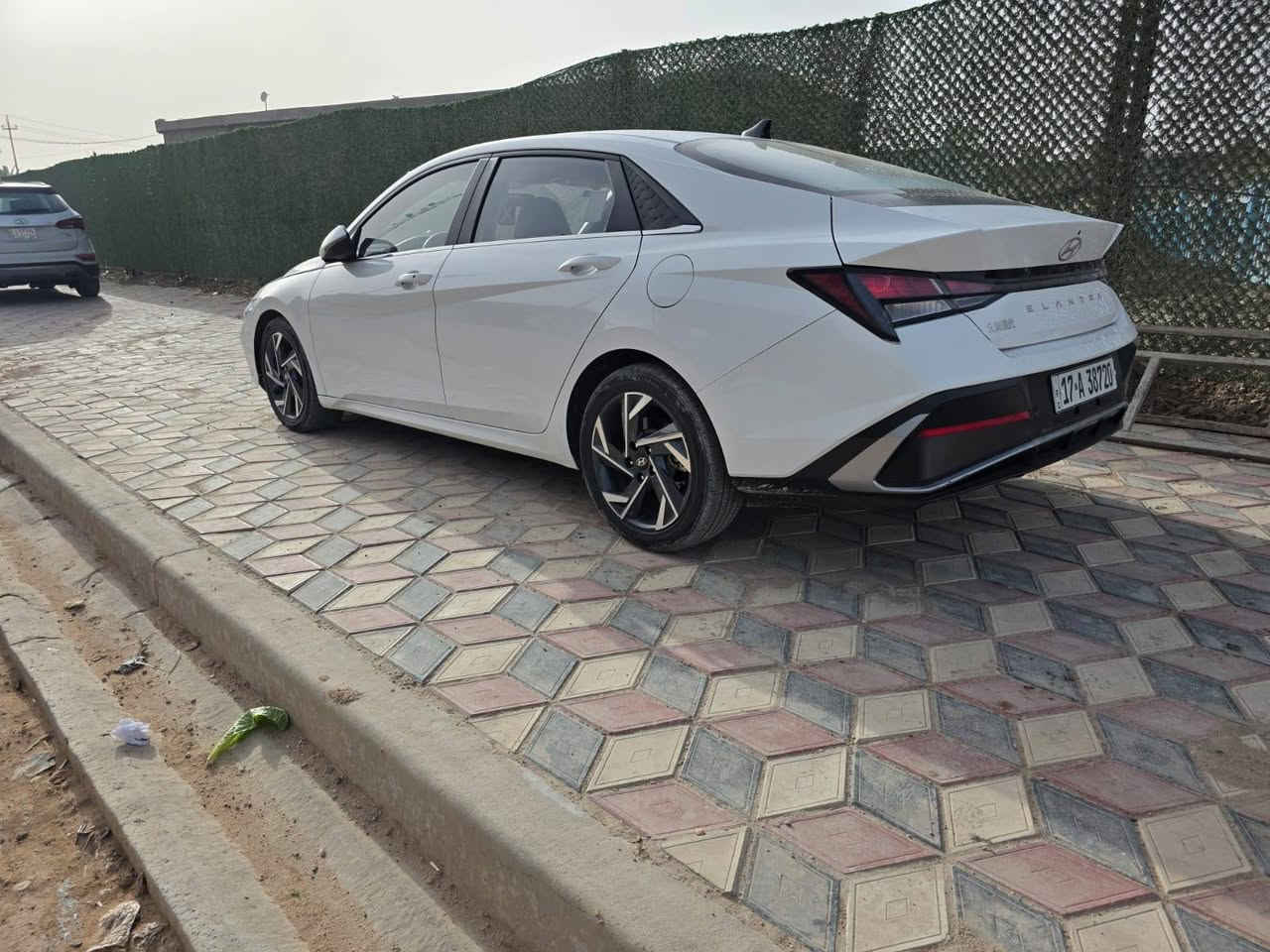 السياره جديده كفاله عامه
النترا.    2024     رقم مثنى حره مداور ثاني يوم 

 السياره ماشيه ٦٧ الف كيلو     

    

المواصفات فوووول      .      محرك 1500 دبل نوزل دوش 

شاشه ديجتال 

بصمه                            

كشنات جلد 

هند بريك بصمه         

اوتو هولد                  

فتحه سقف                                               

حساس لايت 

حساس خلفي بلادي 

حساس أمامي بلادي 

تبريد قطعتين

كاميرا خلفيه بلادي 

جي بي اس

نضام تشغيل الكاميرات 

شاشه  كبيره اصلي ابل كار بلي 

نضام ترحيب مري شفط

نضام مود درايف إيكو وسبورت و عادي

تحكم ستيرن فول 

ويل كب كروم حجم 17

لد امامي نهاري

 شباك نيكل

مانع انزلاق

مانع انحدار 

لايت عدسات زنون 

ايرباكات

العنوان :السماوه الرميثة

السعر 140 ورقه وبي مجال بسيط

رقم الهاتف:***********
