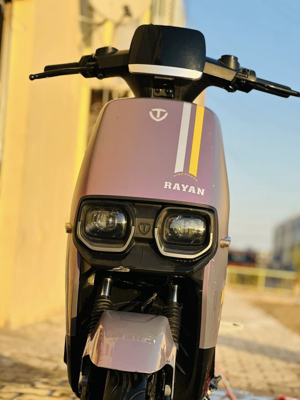 دراجه الريان ام عيون 6بطاريات جدد 

سعر 650

0772 341 5587‬

متواجد واتساب فقط
