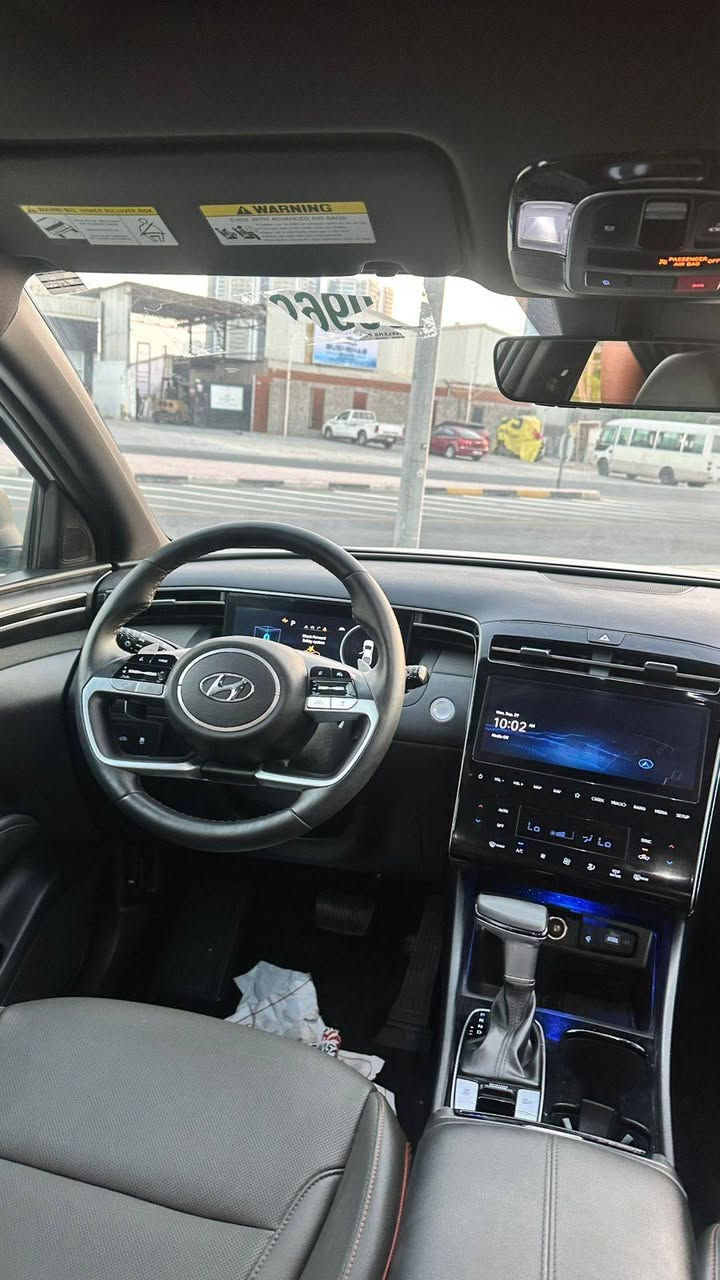 السلام عليكم
للبيع
هونداي سانتا كروز موديل ٢٤ Limited 
فول مواصفات 
فتحه
كشنات جلد 
تبريد خلفي ❄
كشنات جلد كهربائي 
تدفئ تبريد كشنات خلفي / امامي 
رادرات خلفي امامي جانبي 
مانع تصدام/ قياده ذاتيه / مثبت سرعه 
كمرات خلفي امامي جانبي ٣٦٠ 
٨ سماعات BOSE
محرك ٢.٥تيربو Turbo يولد ٢٨١hp
كير ٨ نمرات 
شاشه تاتي بحجم ١٠.٢٥ بوصه
وبعد خير من الله موصفات 
...... 
السياره ماشيه ٦ الاف mile قابله للزياده
السعر خاص او الاستفسار من خلال الرقم 
***********
