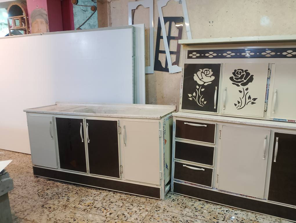 سلام عليكم كاونتر مترين+سنكي مترين 4قطع مستعمل 6اشهر نضيف كلش وتزكام كربلاء حي العسكري العابد مقابل مستوصف الاتصال ***********او*********** كربلاء, العراق

