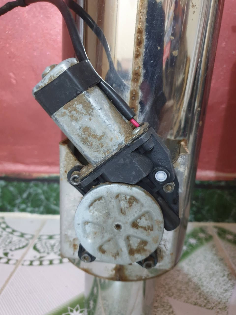 اللهم صلي على محمد وال محمد 
السلام عليكم كزوزات HT POWER  ستعمال اقل 4 اشهر بعدهن جديدات صوتهن تفليش بوابات شغاله عارضهم 250 وبيهن مجال مكاني حله ***********
