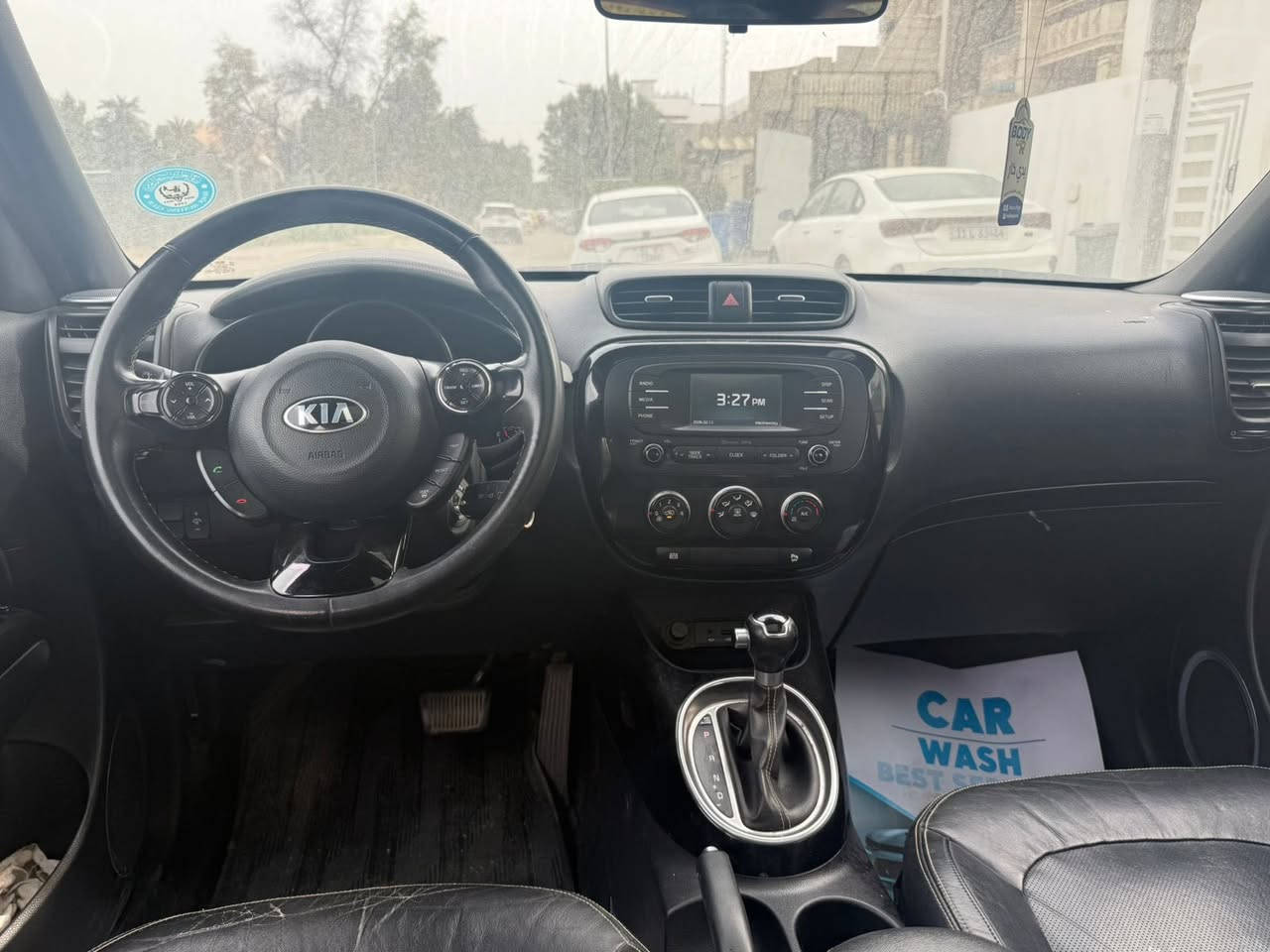 سلام عليكم 
للبيع 
موديل 2015 
محرك 1600
جلد 
‏بانوراما  
سونر بل صور 
عنوان بغداد 
سعر 107
موبايل ***********
