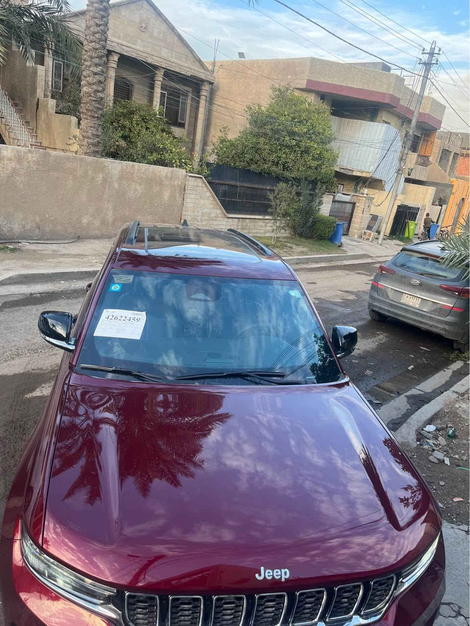 جيب كراند شيروكي
موديل 25 
ماشيه 3
سياره زيرو 
بدون ايرباك كلها سليمه 
حادثها جاملغ خلفي 
سياره باسمي 
الدوره 
*********** 
السعر 34 بغداد, العراق
