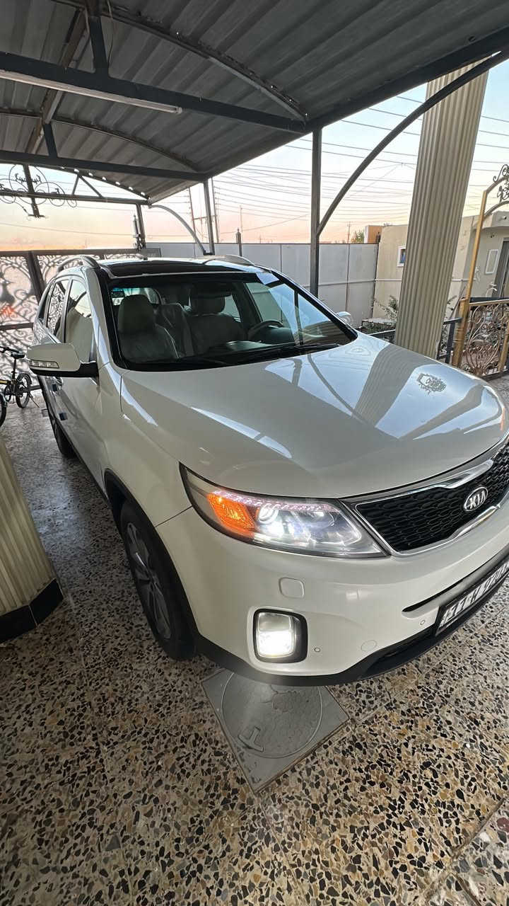 السلام عليكم 
سورنتو ٢٠١٥ كويتي فول مواصفات للاخير كفاله عامه رقم بغداد خصوصي باسمي تحويل ثاني يوم ماشيه ٨٤ 
السعر ٢٢٥ بيها مجال بسيط 

***********
***********
