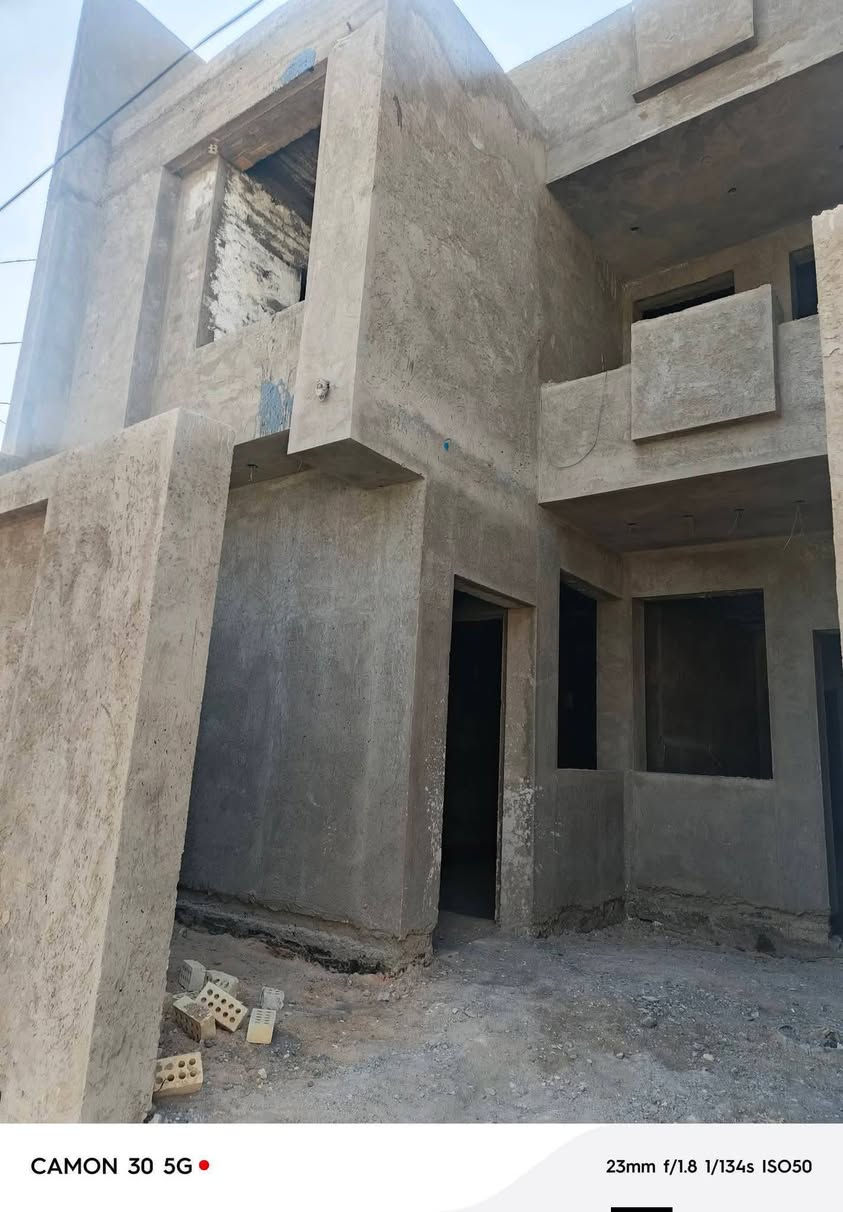 جزء من عملي لبخ اسمنت و جص متفرغ اتصال على الرقم ***********
