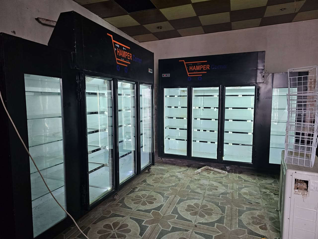 براد عدد ٢ لبيع عنوان كركوك ***********
