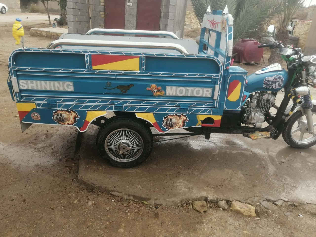 ستوته 21 نضيفه أوراق صقر فحل السعر ثنين و100 وبيه مجال ***********
