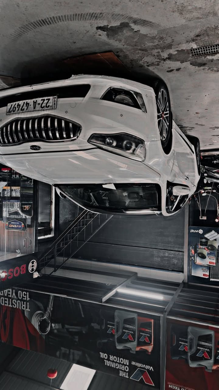 مباع 🕹️🕹️🕹️🕹️🕹️🕹️
للبيع كيا كادنزا 2014 خليجي VIP — أعلى فئة (1/1)
رقم اربيل
المواصفات:
 • محرك V6 سعة 3500 cc قوي وناعم
 • تشغيل بصمة + بصمة أبواب
 • فتحة بانوراما
 • كشنات جلد بيضاء فاخرة مع تدفئة وتبريد
 • تحكم كهربائي بالكشنات الأمامية
 • نظام تبريد مزدوج + تبريد بيانو
 • نظام إنارة مميز: زينون + لد أمامي
 • ستارة خلفية كهربائية
 • شاشة وكاميرا خلفية + حساسات رجوع
 • جنط 20 إنش أصلي
 • كشن خزن
 • مريّات كهربائية قابلة للطي مع إشارة
 • تحكم كامل من الستيرن

—————————————————-
السعر 140 وبيها مجال

***********
