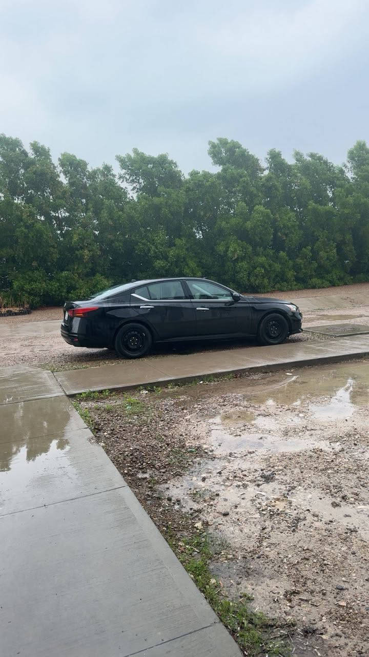 السلام عليكم
نيسان التيما 2020
ضررها جه سايق صفحه
رقم بغداد بأسمي
السعر 135وبيه مجال
الاسفسار ***********
