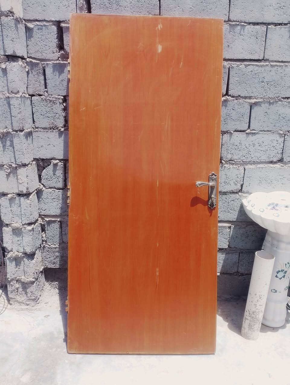 عندي أبواب صاج أحطاطه ثقيل درجة أولى كامل مع الكيلون وصبغ جديد للبيع أرتفاع مترين و 30 سم العدد 3،، سعر الباب الواحد 75 ألف،، ***********،، *********** أبو غريب
