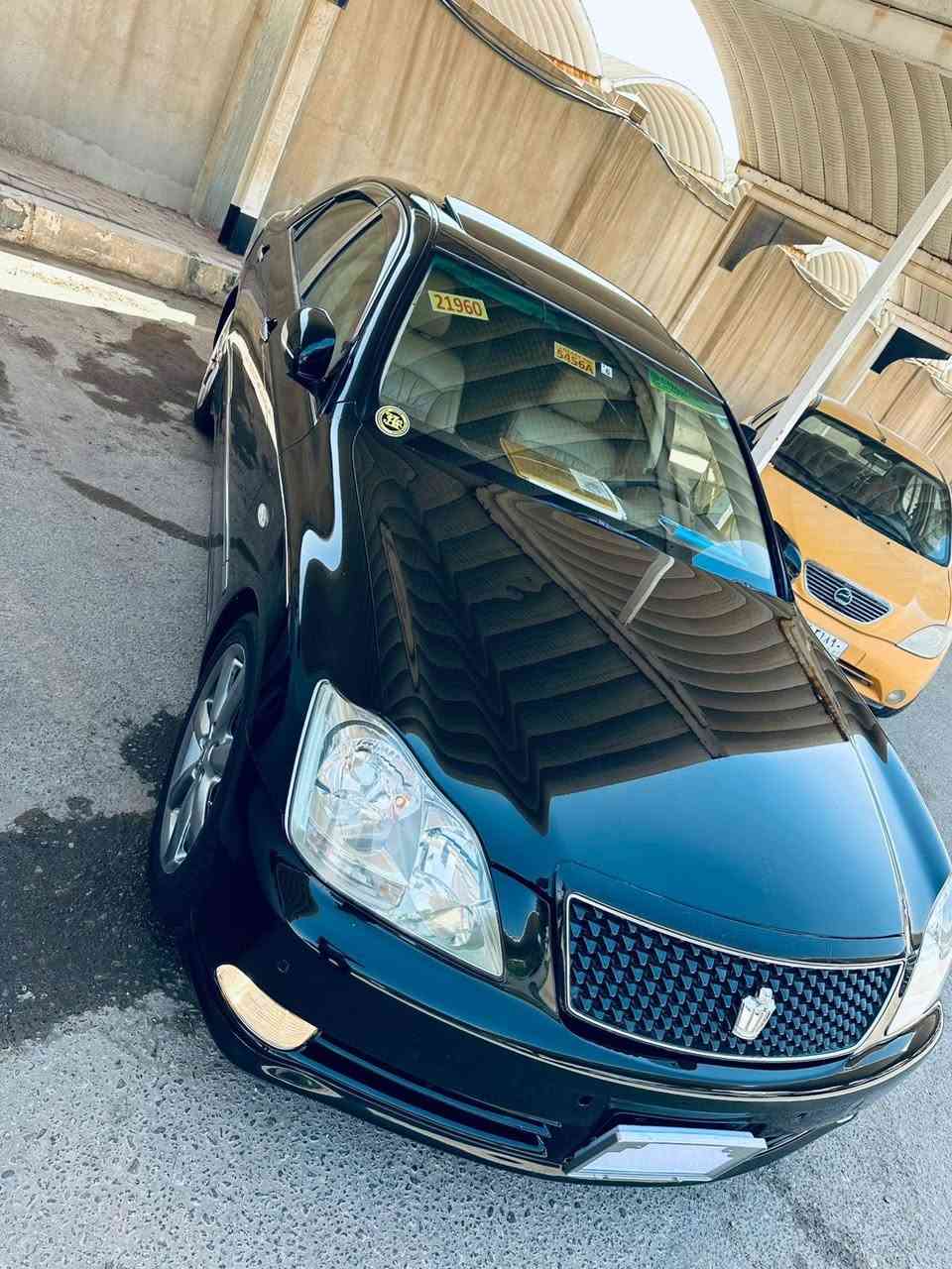 شاهينه مديل2004 شاصي 82 قرار 48 

سياره بيه قمارة فقط والباقي كفاله 
سيار كلش جديده 
سيارة فتحة
٣دكم
٣ قطعة تبريد ثلاجة 
داخل جلد بيجي 
مكينه وكير جديد 
حداديه جديدة
السعر ١٤٥
الاستفسار عل رقم ***********
