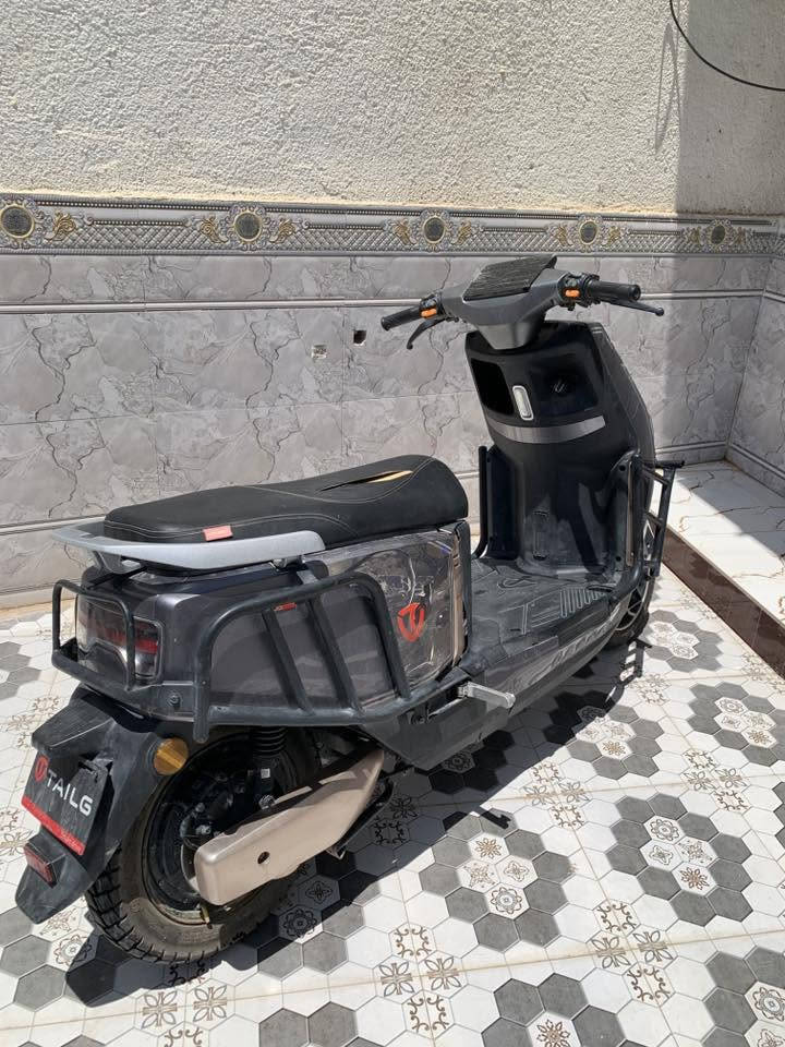 السلام عليكم
من رخصت صاحب الكروب 
دراجه تيسلا 

2024

6بطاريات نص عمر 

ملف 2000واط

كهربائية كلهه شقاله كلوب زنون قوي 

بكلايت اشاير 

ابريك امامي وخلف شغال 

السعر خاص

رقم صاحب دراجه

***********
