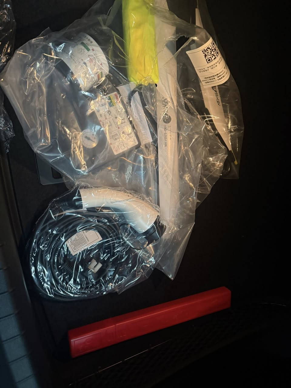 السلام عليكم
دستروير 2025 دخول جديد لون رمادي زيرو صفر كيلو متر
كامل الملحقات  كفالة عامه 
السعر 19 مليون دينار
للاتصال ***********
