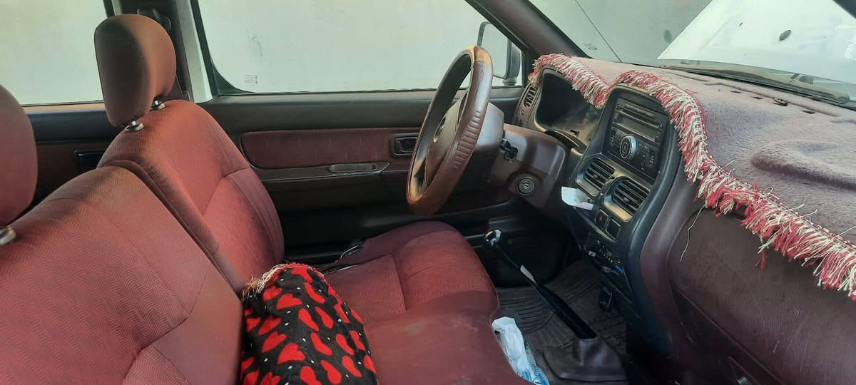 نيسان موديل ٢٠١٢ تايلندي رقم اربيل مشروع وطني بيه بطاقه بنزين ١٣٠ وبيه مجال رجاء ال موشراي ليخابر***********
