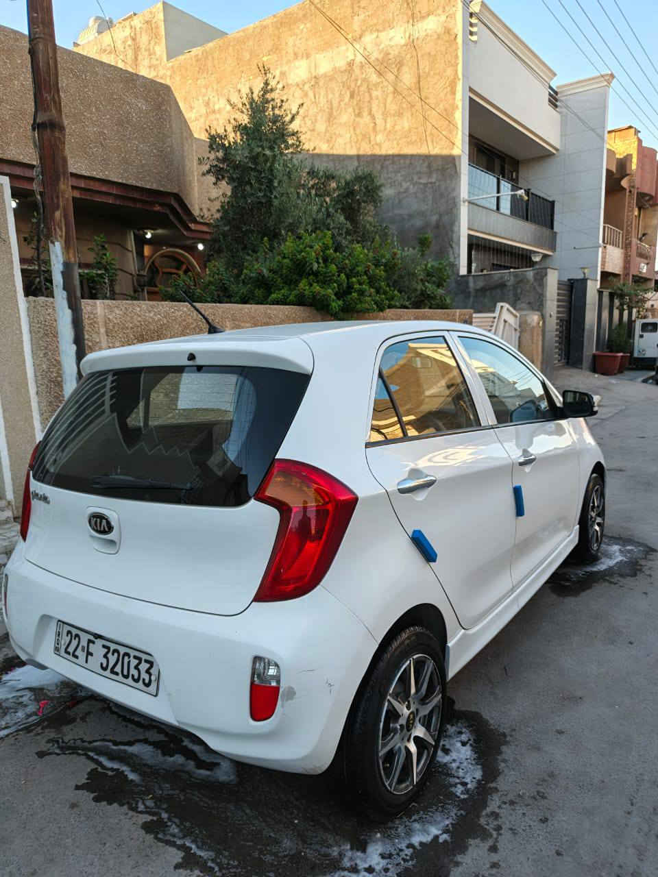 السلام عليكم بيكانتو خليجي
2013  بيها باب صبغ وبارد بسيط بل جاملغ 

سونار موجود موضح 

4 سلندر 

4 جام كهرباء 

السياره رقم اربيل 

مكانها بغداد الطالبيه 
السعر 82

***********
