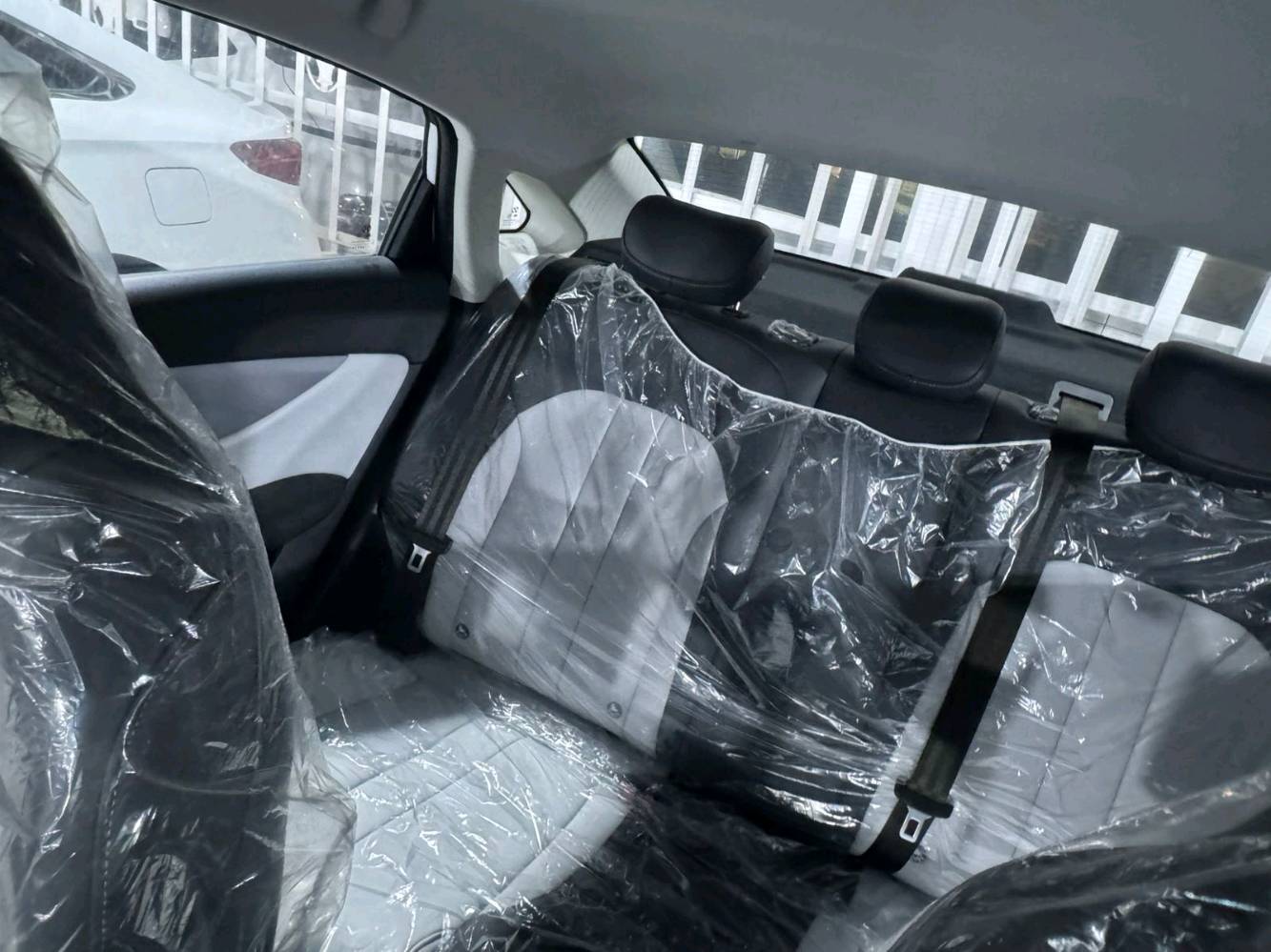 سلام عليكم بايك U5 مديل 2026
مواصفات 
بصمه +بصمه أبواب
دخول ذكي 

مكينه 1600 دوش 
قياده ذاتيه 
تحديد مسار 
منفذ شحن امامي خلفي 
شاشه كار بلي 
كأمره خلفيه 
رادار امامي جانبي خلفي 
مكانه / البصره 
هـ/***********