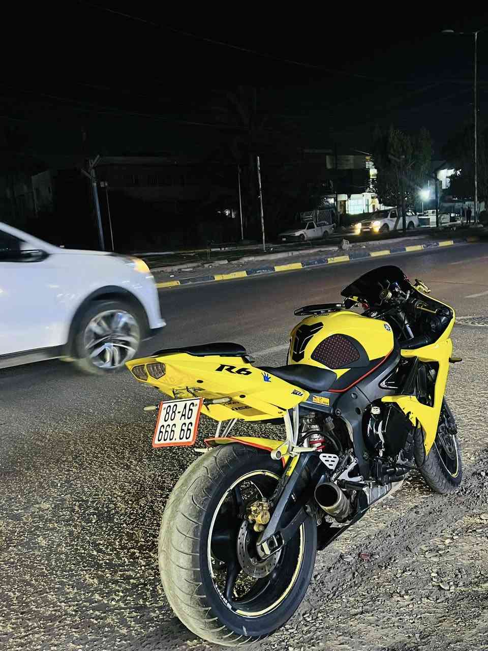 أعادة النشر بسبب عدم التفرغ .
Yamaha r6

موديل 2005

ماشيه 36 حقيقي 

الدراجة كفاله عامه كير محرك لتجي تسألني شبيها مبيها 

الدراجه بيها اوراق كمرك سكنر 

ناقصها قطعه الكفر المثلثه الصغيره بجهه اليمين لان طارت 

السعر :32 وبيها مجال للشراي 

العنوان : بغداد الغزاليه 

رقم الهاتف :***********
