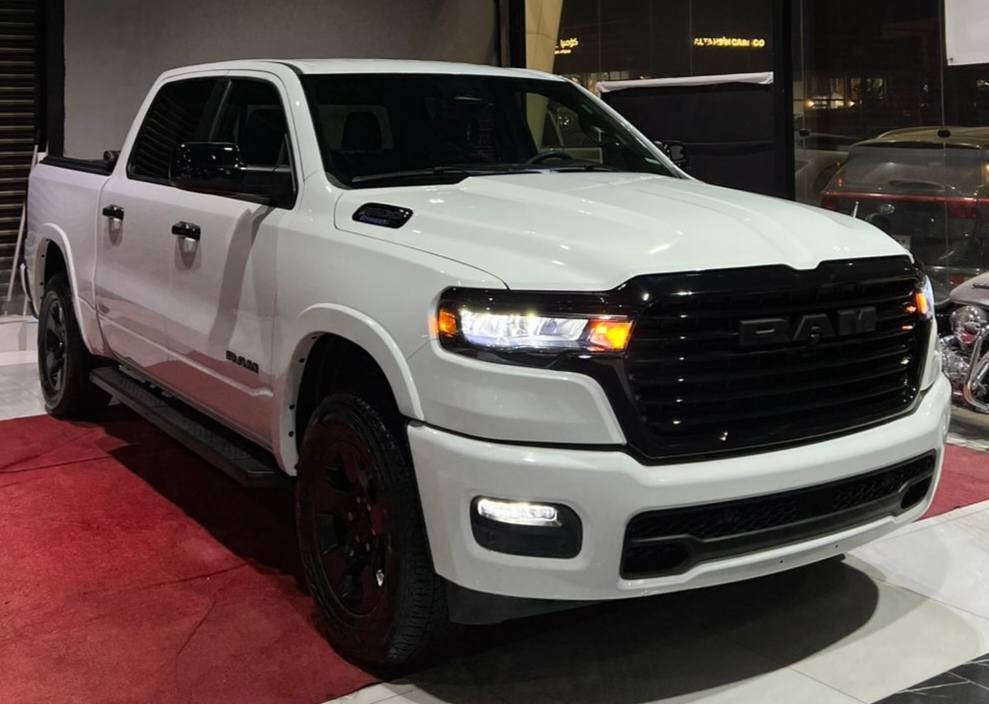 Dodge Ram 1500 
V6 - 3.6L - 4x2
 
-موديل : 2025 ٫ شكل جديد
_ محرك : 3.6 ٫ سلندر : 6  
_ماشيه: 3 ألف فقط
-بصمە و شغال
-شاشە  كبير
-کامیرا 
_تدفئة المقاعد 
-سوکان هیتر
-ئوتو ستوب
-باب طول بودي قصير 

3.000 miles
-2 قطعه صبغ بدون دواخل

-شركة : ريبوار سالار صالح 
-اربیل شارع ١٠٠م

  0750 4109494
  0775 9149562
