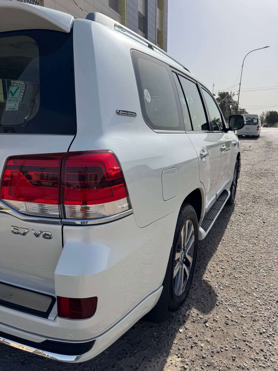 السلام عليكم
لاندكروز 2016 VXS
فول مواصفات 
مواصفات لكزز
محرك 4600
كفاله فقط بيها بارد 
رقم بغداد 
مكان سيارة بصرة
السعر 475 وبي مجال
*********** البصرة, العراق
