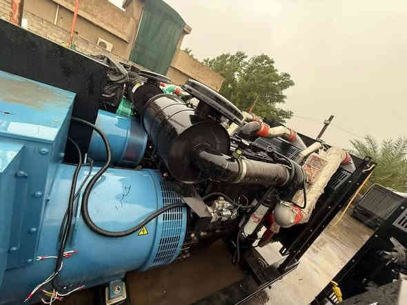 السلام عليكم تم وصول مولدات نوع كمنز 150 إلى 250 كيفي زيرو العنوان بغداد رقم ***********
