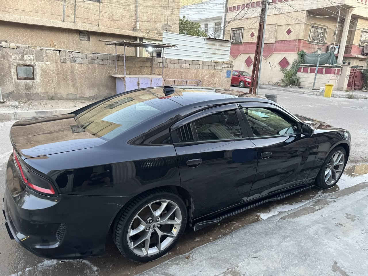 تشارجر للبيع او  مراوس / تاهو
مديل 2023 دخول بأسمي
مواصفات sxt 
كفالة من صبغ بجم كبس 
حادث موضح بالصور راجع بارد 
المكان / بغداد البياع 
السعر 250
الرقم ***********
