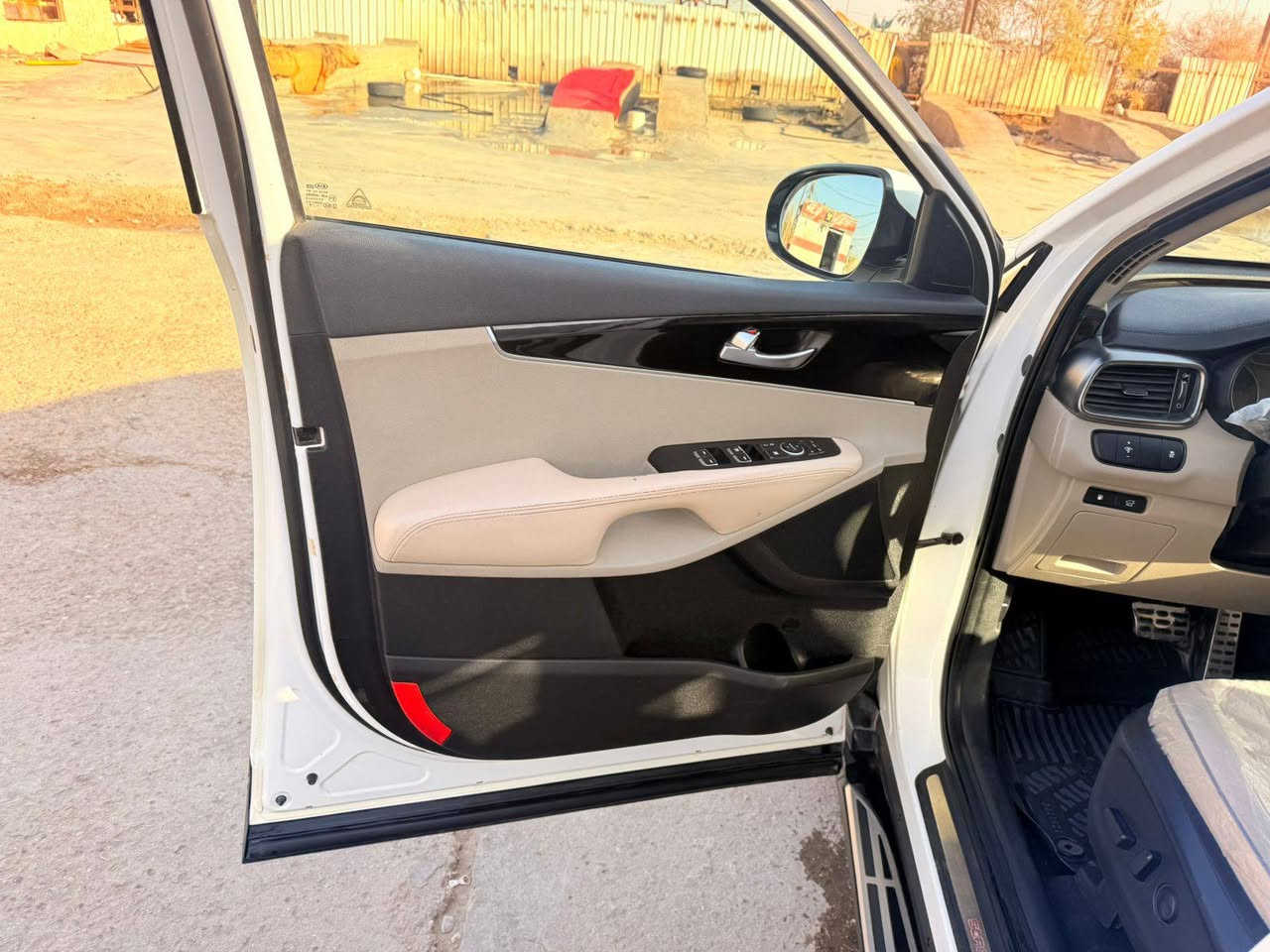 سورنتو 2019خليجي سيارة كلش حلوه وجديده مكفوله كفاله عامه رقم أربيل جديد سنويه لغاية 2029
مواصفات هواوي بيها
بنوراما وفتحة بالقمارة 
مرايات شفط 
بصمة باب وبصمة تشغيل 
السيايد بريك بصمه 
كشنات جلد أصلي 
تبريد كشنات وتدفئه
تبريد ثلاث قطع 
كشنات كهربائي 
٧ راكب 
دواخل صاج لون أسود 
تحكمات ستيرن 
ستيرن متحرك 
شحن لاسلكي 
وبعد هواي مواصفات بيها معروفه     
سيارة جديده وضع الشركه معروضه 263 ورقه وبيها مجال 
واتساب ***********
ومتواجد عالفيس
