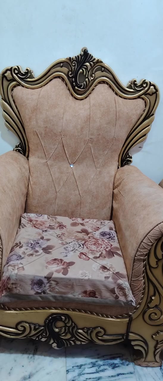 للبيع بسعر مناسب للتواصل مع ***********
