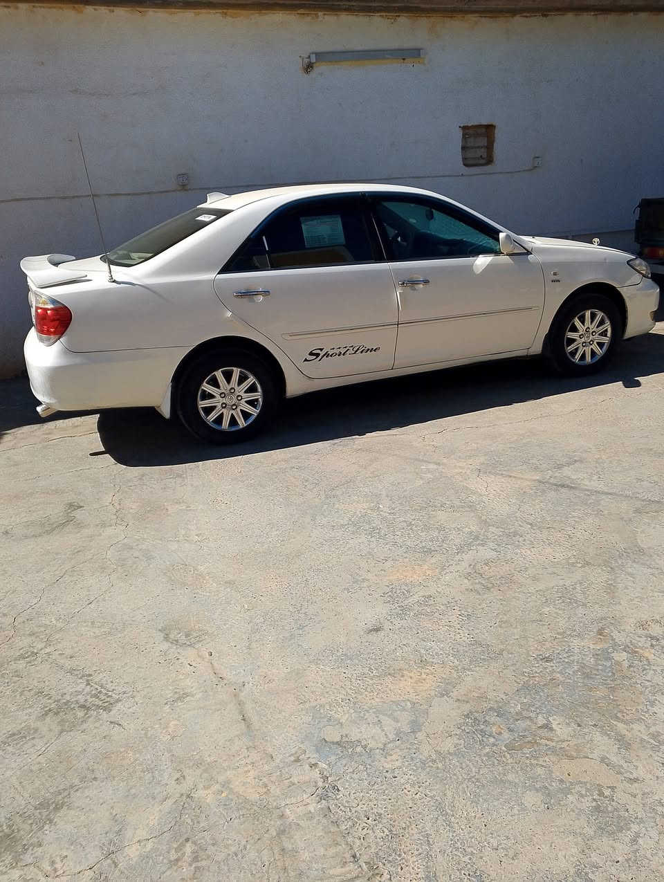 سلام عليكم كامري موديل 2006محرك وكير وصدر وتايرات وتبريد كله شرط الفحص سياره جديده ومال بيت بيها مكانات صبغ بدون طخه شرط الفحص باقي التفاصيل اتصال على ***********مكان السياره صلاح الدين بلد السعر 93وبيها مجال شي بصيط
