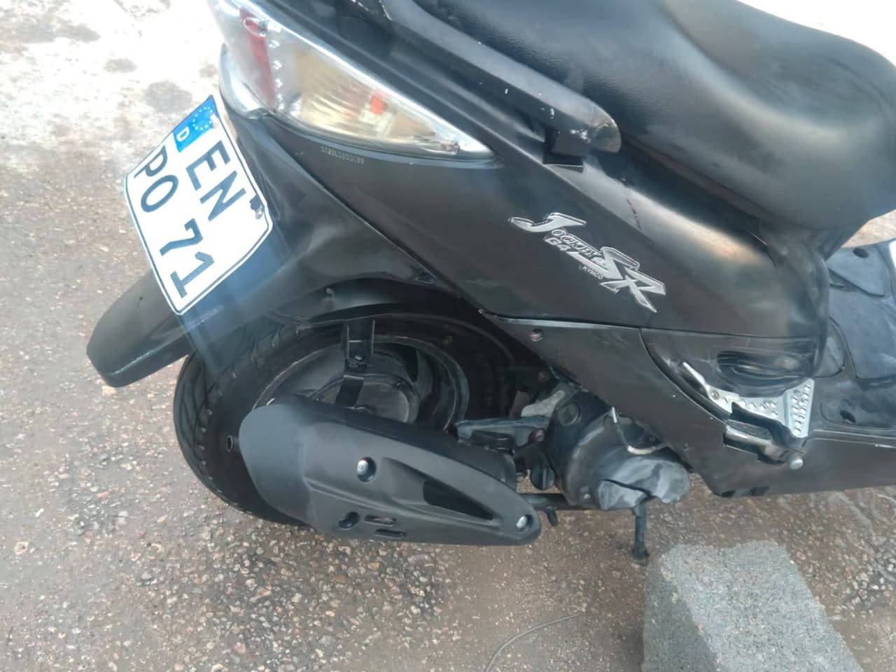 كامكو جي فور للبيع نوزل محرك ما مفتوح ما صار لها هواي طالعه من الوكيل مكاتبتها موجوده ما عايزه برغي شلعه معدل فول مكينه خرسه كلها ختم واحد ربع متصرف عليها سعر ٥٥٠ وبيها مجال مكاني نجف ابو صخير *********** شراي يتصل خاص ما متواجد
