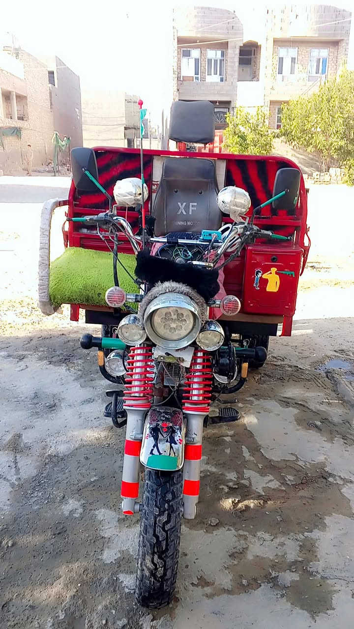 السلام عليكم ستوته للبيع موديل 23 اوراق باسم محمد مزهر مقمرجه ستوته فول نظافه ما بيهاق ما ابيها نقص برقي جاهزه للشارع السعر 2200 مليونين وبيها مجال مكاني الرمادي 5 كيلو حي الزيتون باقي الاتصال على الرقم ***********
